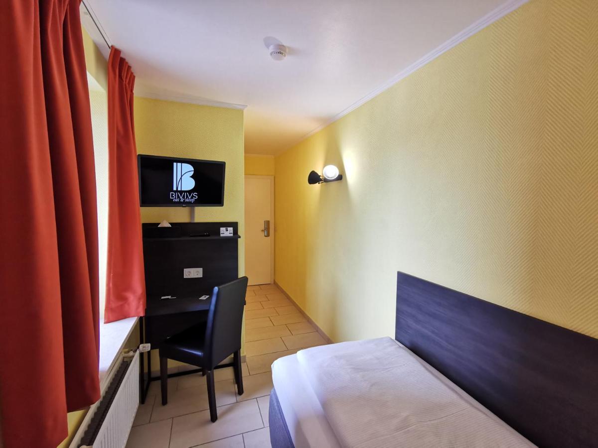 Bivius Hotel Restaurant Luxembourg Штрассен Экстерьер фото